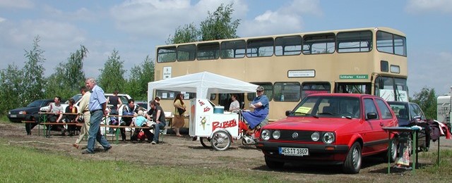 Service-Liner beim Oldtimerrennen