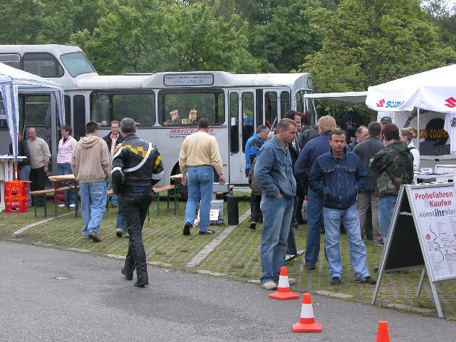 Service-Liner beim Suzuki-Event